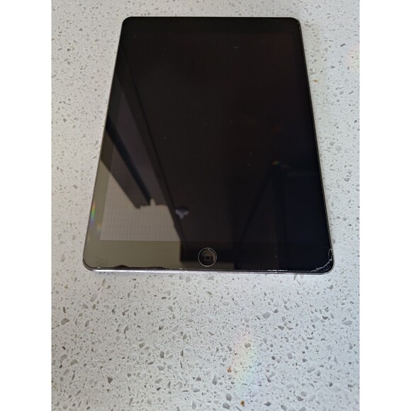 Apple iPad Air (1st Generation) A1474 16 GB, Wi-Fi, 9.7 in - Space Gray - Picture 3 of 13